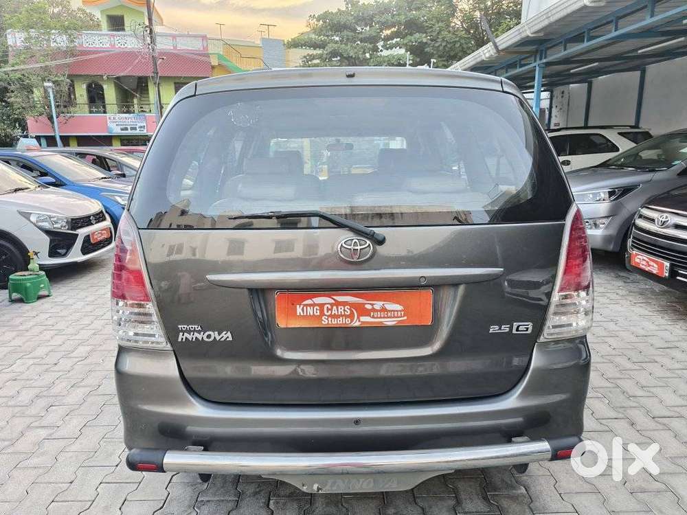 Toyota Innova 2.5 Z Diesel 7 Seater, 2011, Diesel