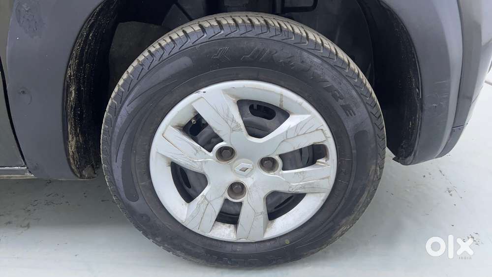 Renault Kwid 2019-ongoing 1.0 Rxt Amt (o), 2018, Petrol