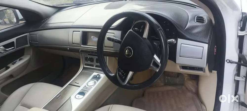 Jaguar Xf 2014 Diesel Well Maintained
