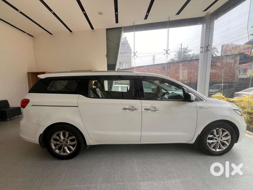 Kia Carnival Limousine Plus 7 Str, 2021, Diesel