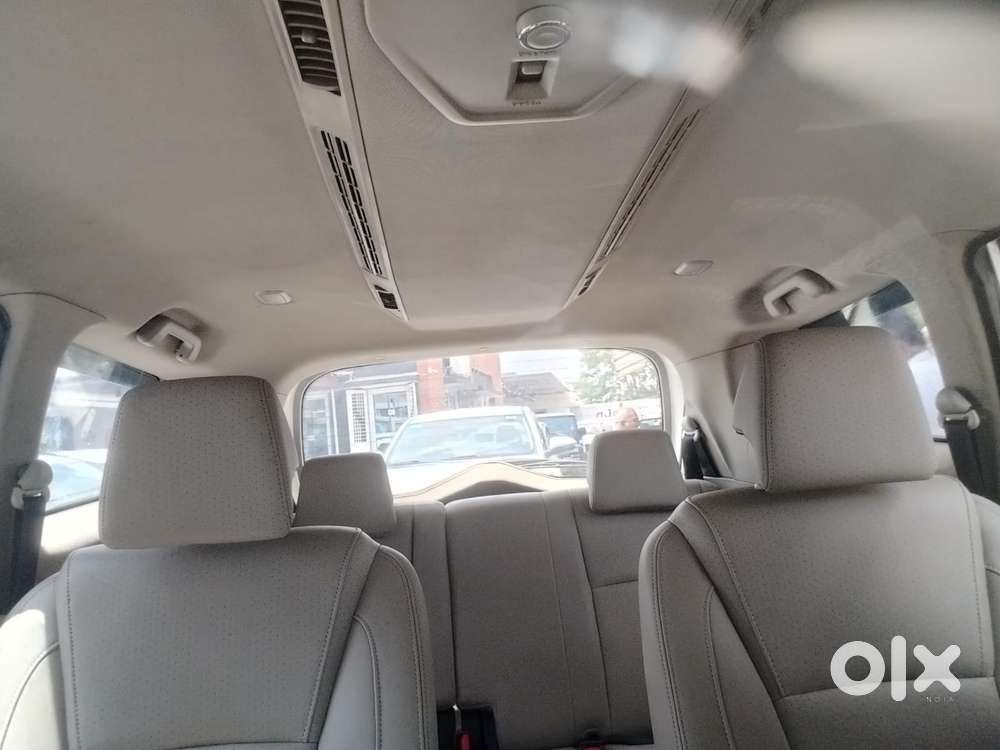 Mahindra Marazzo M8, 2019, Diesel