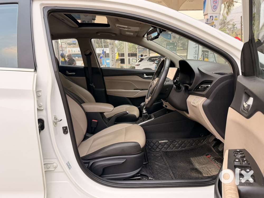 Hyundai Verna 1.5 Sx (o) Vtvt, 2022, Petrol