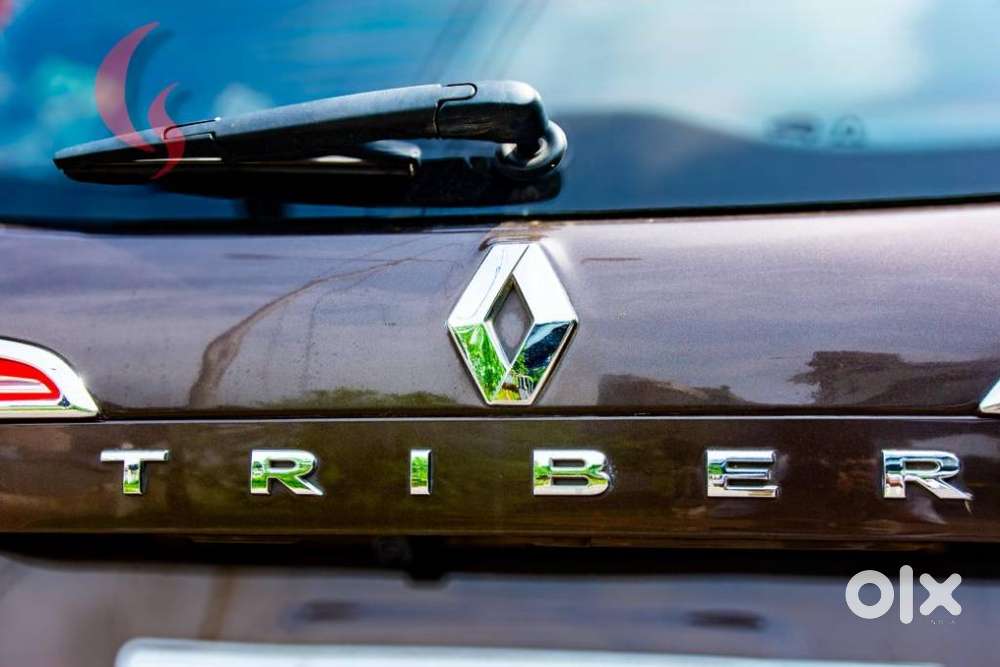 Renault Triber Rxz, 2023, Petrol