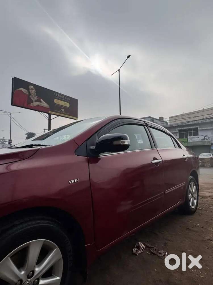 Toyota Corolla Altis 2011 Petrol Well Maintained