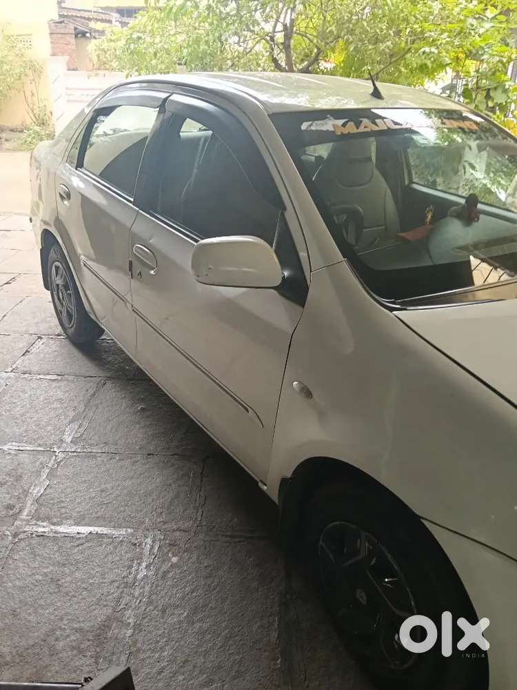 Toyota Etios 2012 Diesel 120000 Km Driven