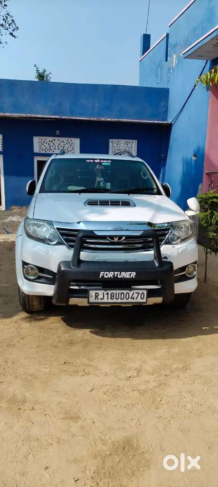 A Well Maintained Fortuner 4*2/4*4