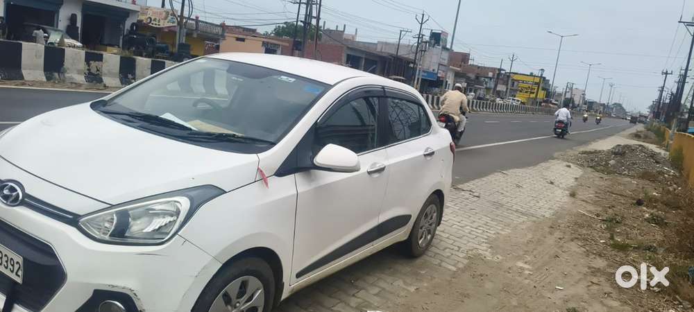 Hyundai Petrol Manual 2014 Mint Conditon Only Serious Buyer Contact Me