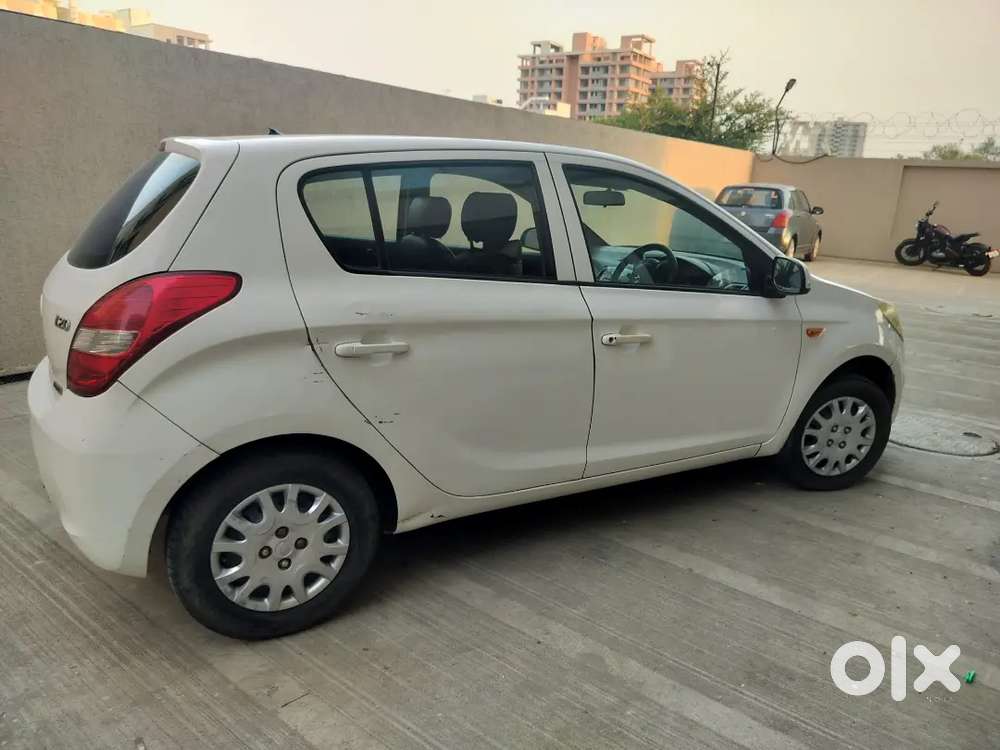 Hyundai I20 Magna (nov 2011) With Good Milage And Best Condition