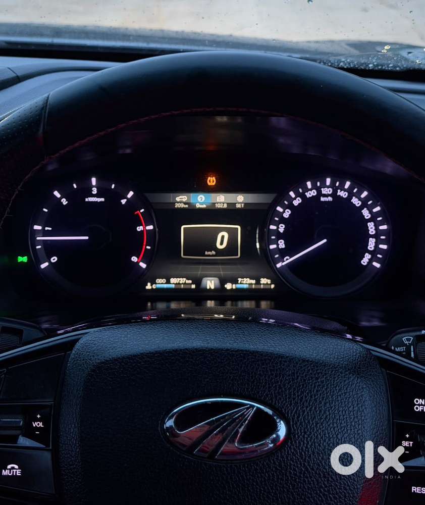 Mahindra Alturas G4 4wd At, 2019, Diesel
