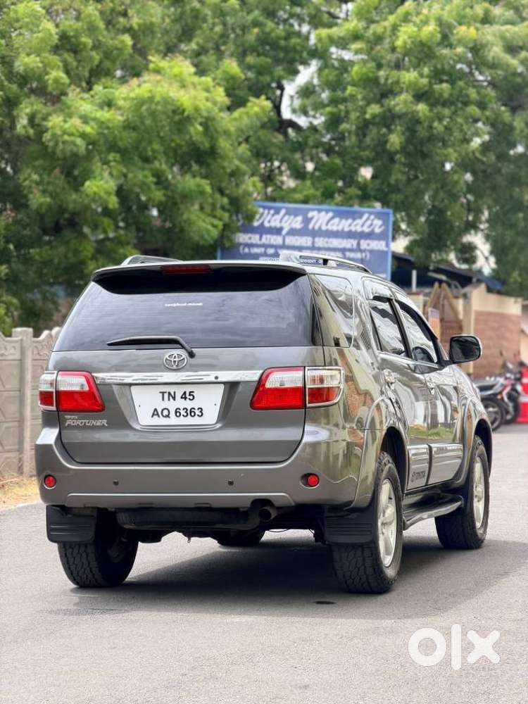 Toyota Fortuner 4x4 At, 2010, Diesel