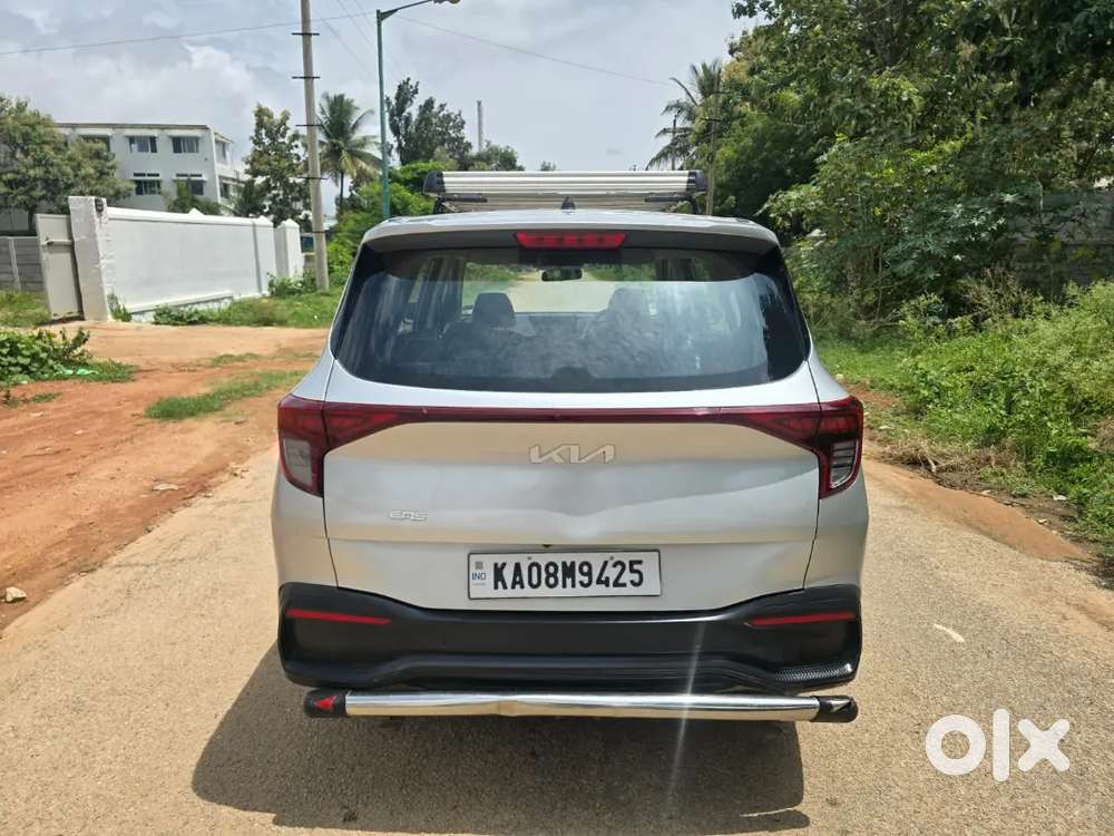 Kia Carens 2023 Petrol Manual 90000 Km First Owner