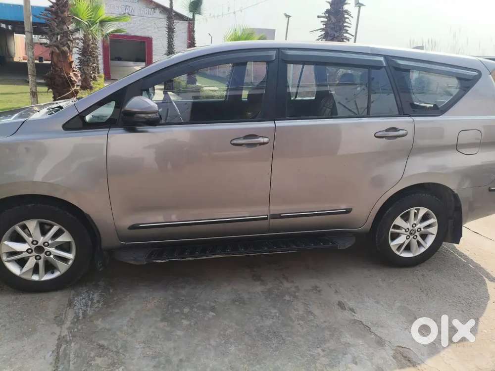 Toyota Innova Crysta 2019
