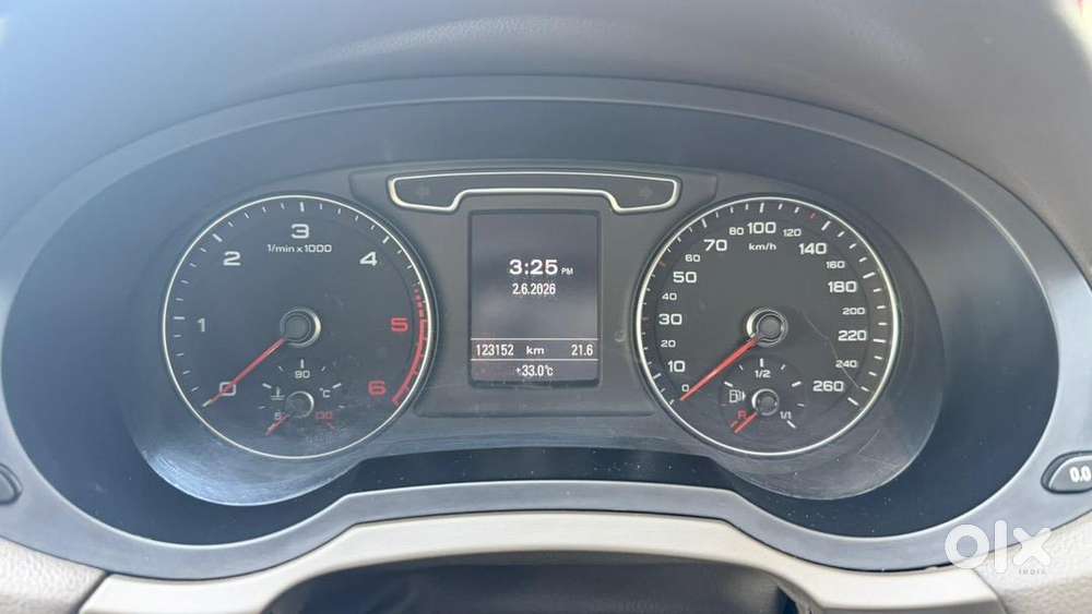 Audi Q3 2.0 Tdi Premium Plus With Sunroof