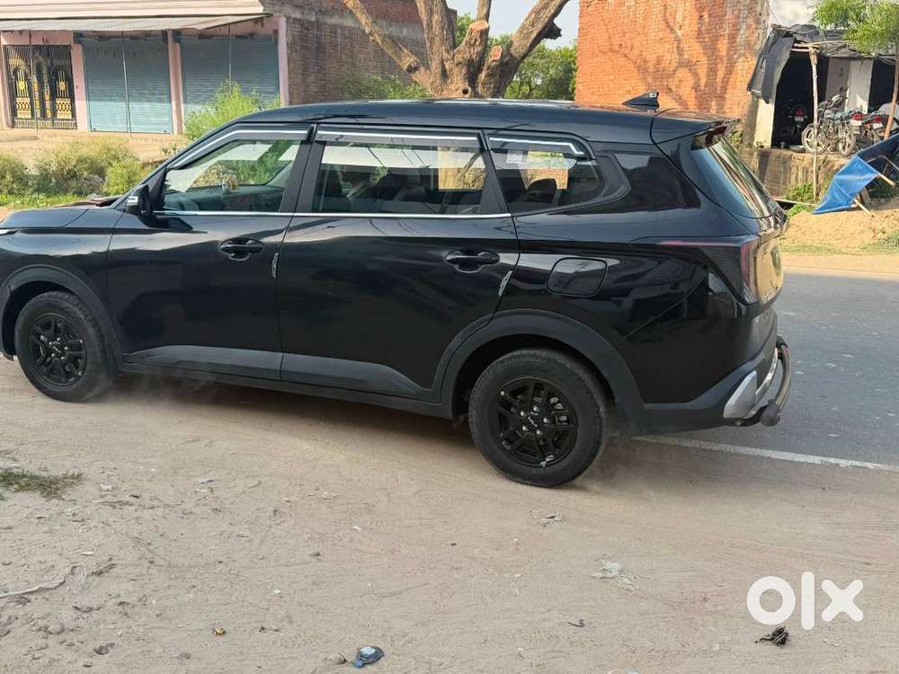 Kia Carens Clavis 2026 Petrol 11000 Km Driven