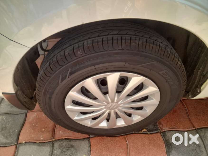 Maruti Suzuki Swift Dzire 1.3 Vxi, 2015, Petrol