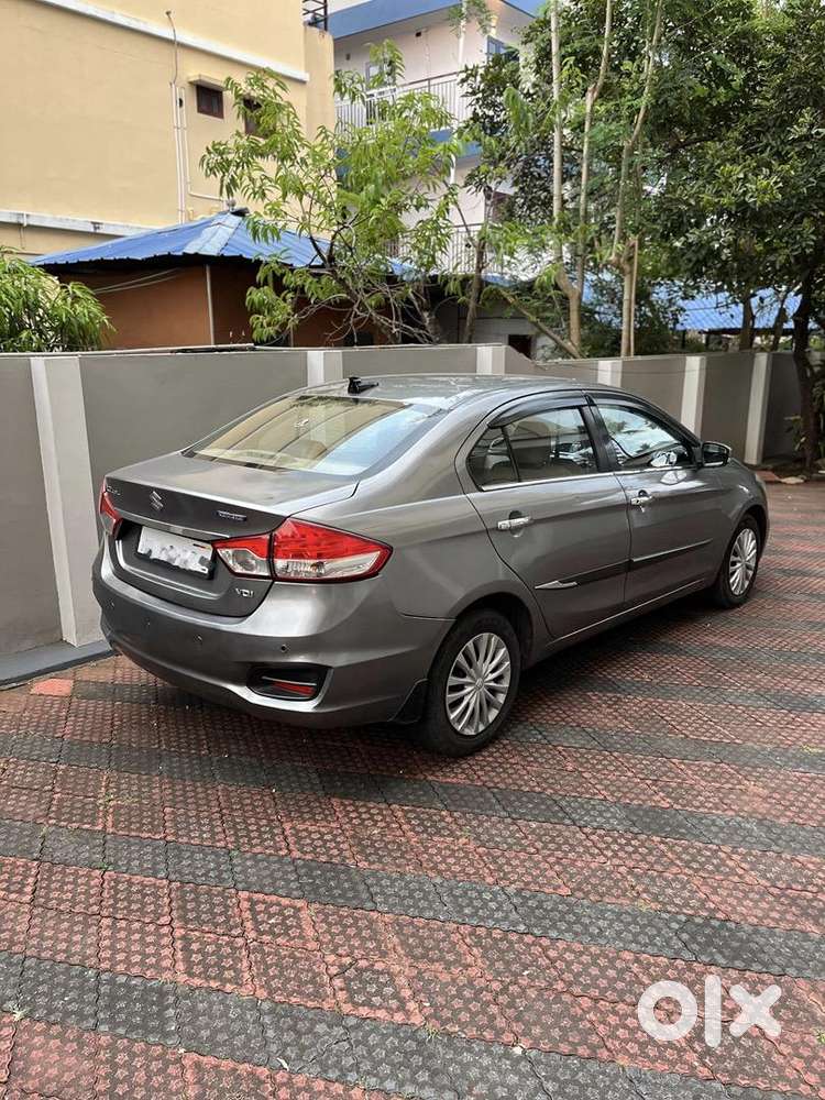 Maruti Suzuki Ciaz Hybrid 2017-2018 Diesel Well Maintained