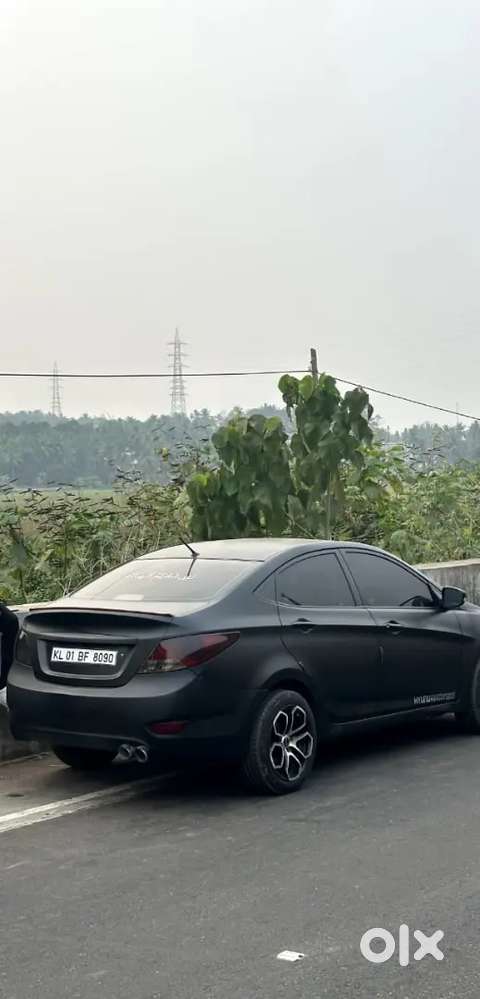 Hyundai Verna 2012 Full Candeeshen