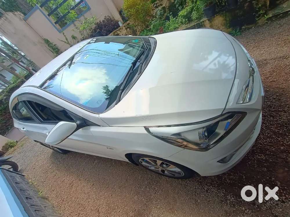 Hyundai Verna 2017 Petrol 88000 Km Driven
