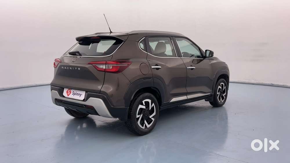 Nissan Magnite 1.0 Xv, 2021, Petrol