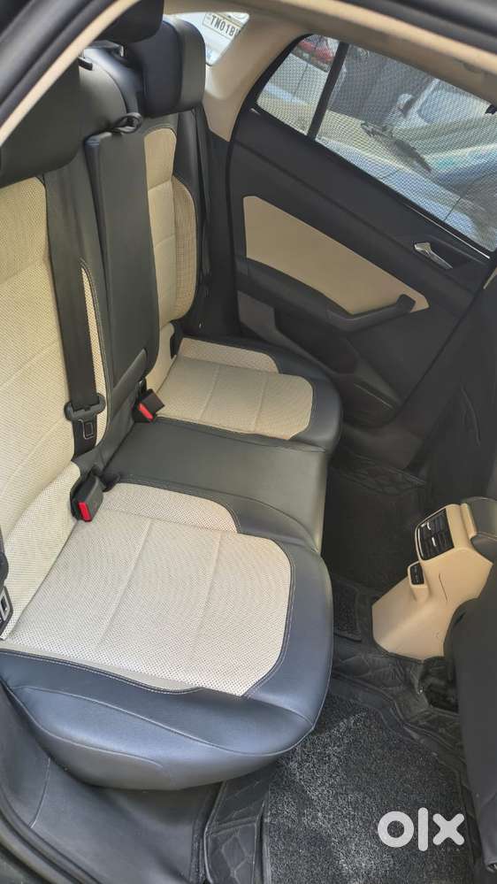 Skoda Slavia 1.0 Tsi Style At, 2022, Petrol