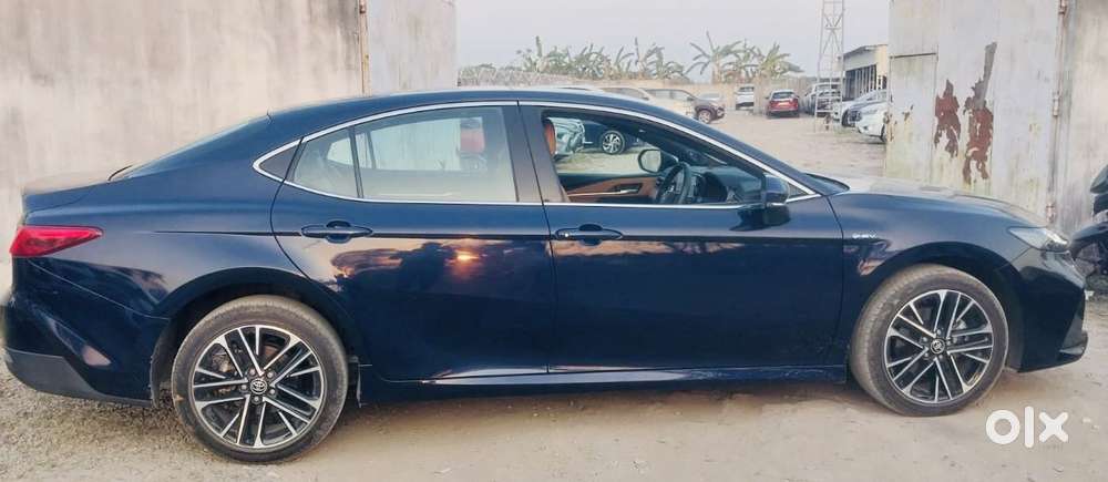 Toyota Camry Hybrid, 2025, Petrol
