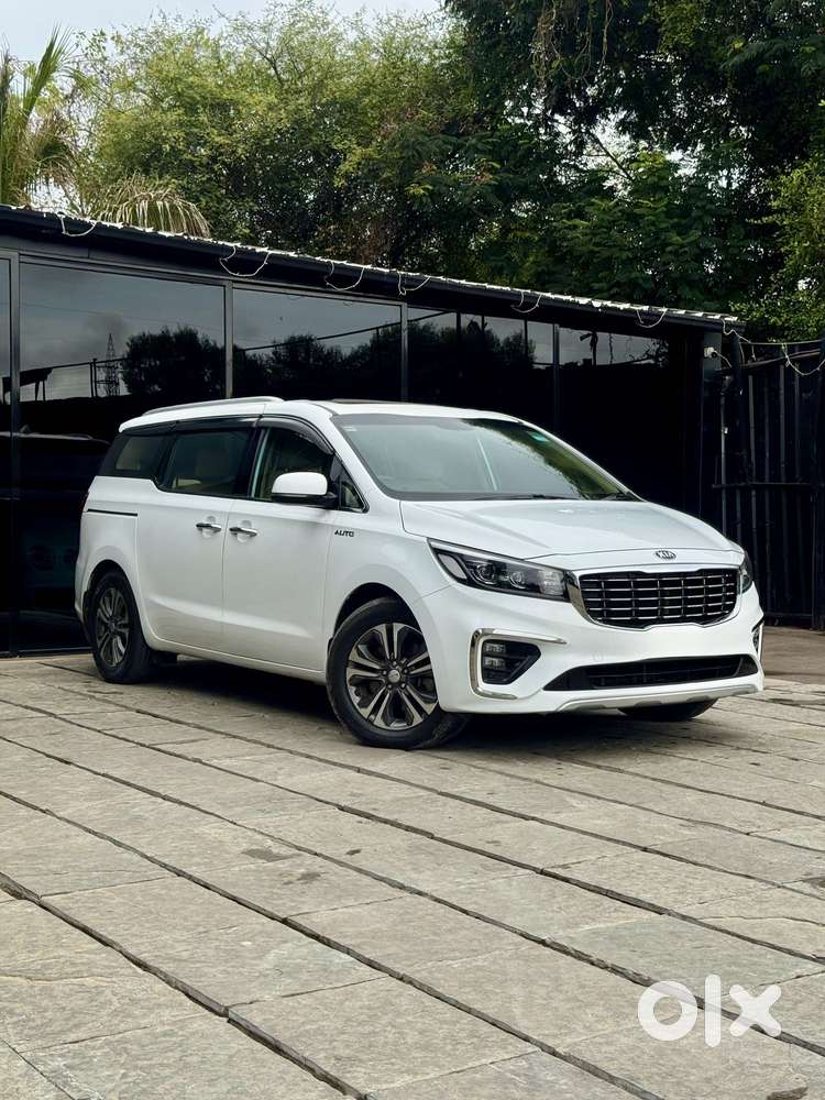Kia Carnival Premium, 2020, Diesel