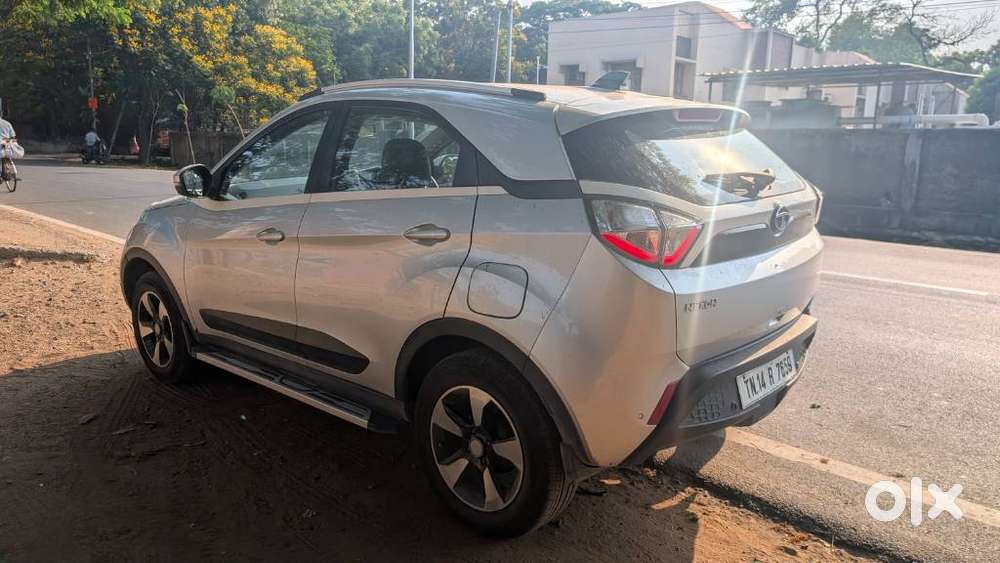 Tata Nexon 1.2 Revotron Xza Plus, 2018, Petrol