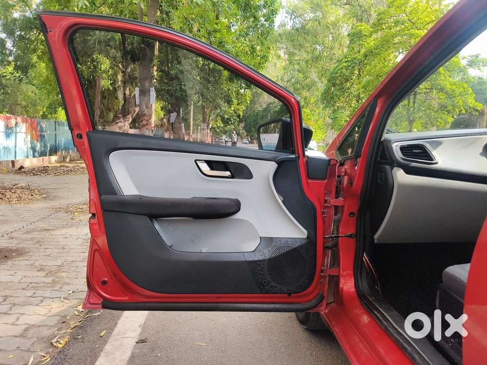 Tata Altroz Xz, 2020, Petrol
