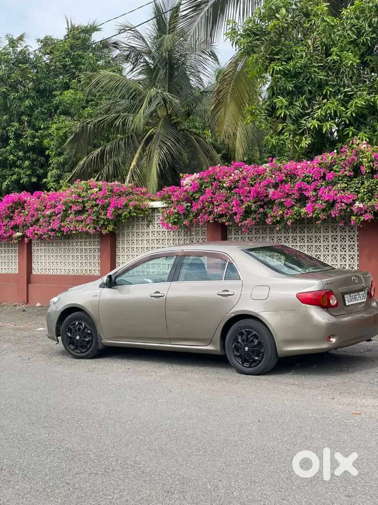 Toyota Corolla Altis 2010 Model Hybrid 2nd Owner