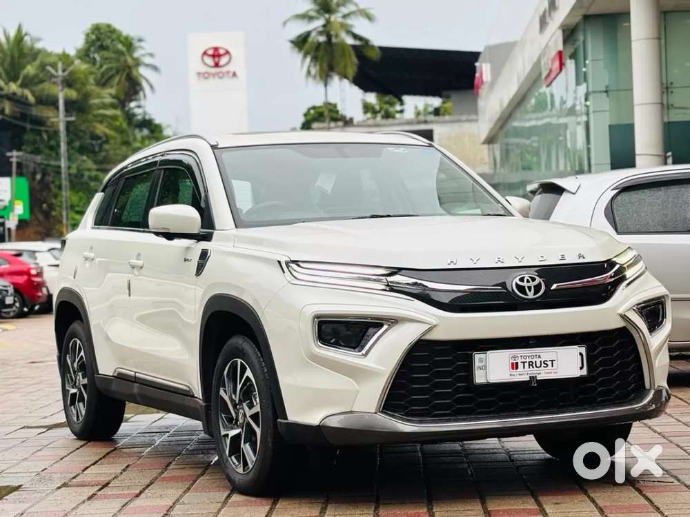 Toyota Urban Cruiser Hyryder 1.5 V Hybrid, 2025, Petrol