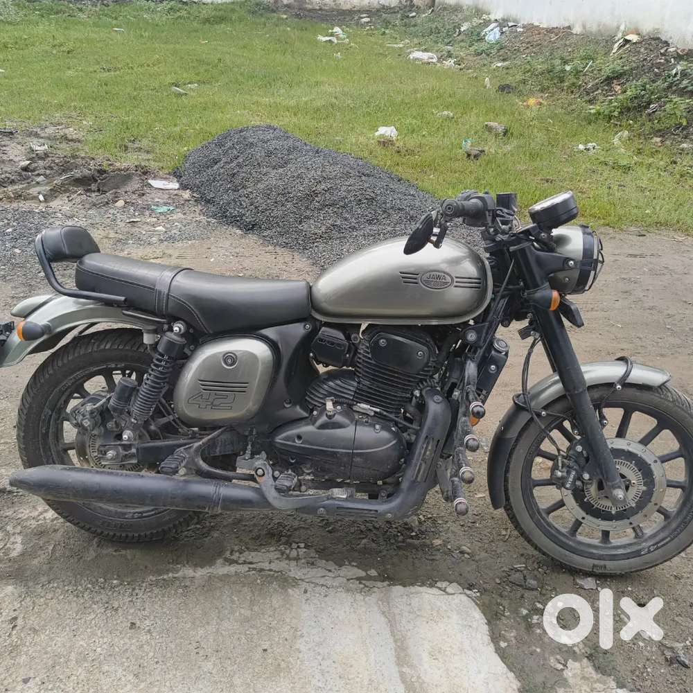 Jawa 42 Petrol Bike 2023