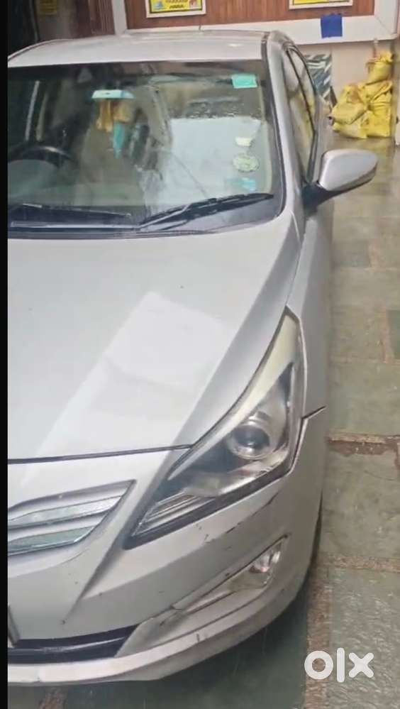 Hyundai Verna 2018 Petrol 75000 Km Driven