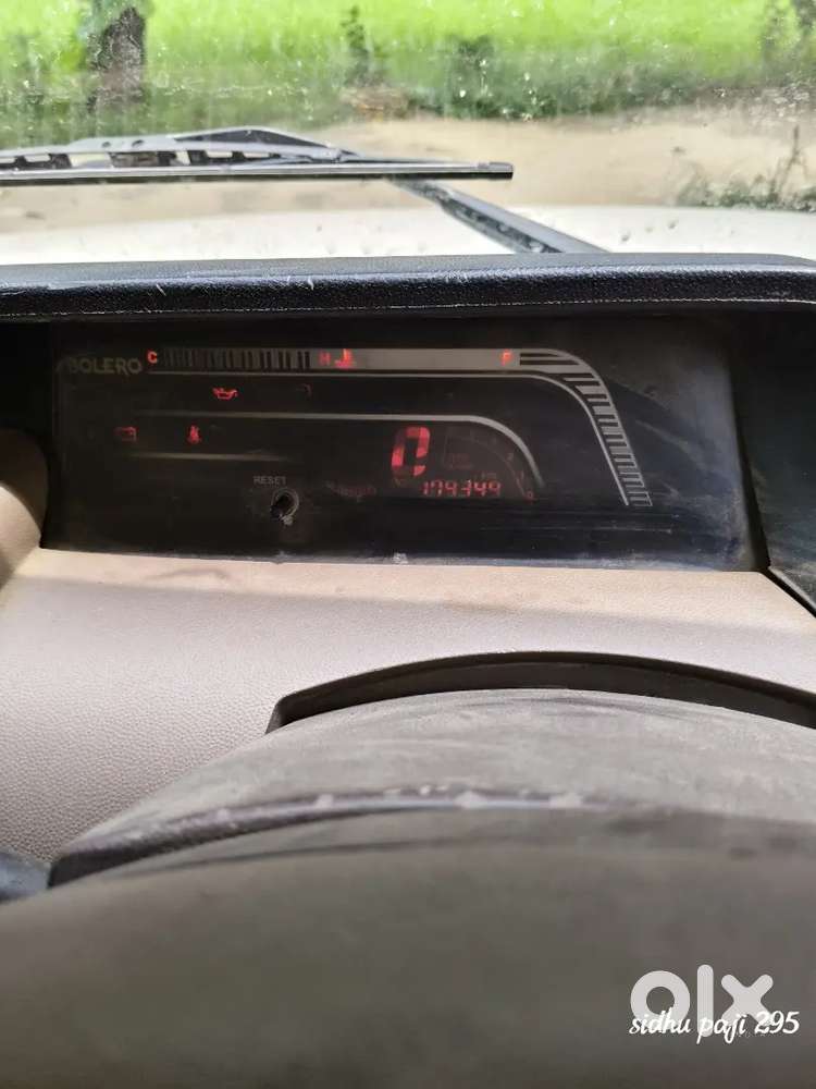 Mahindra Bolero Slx 2015