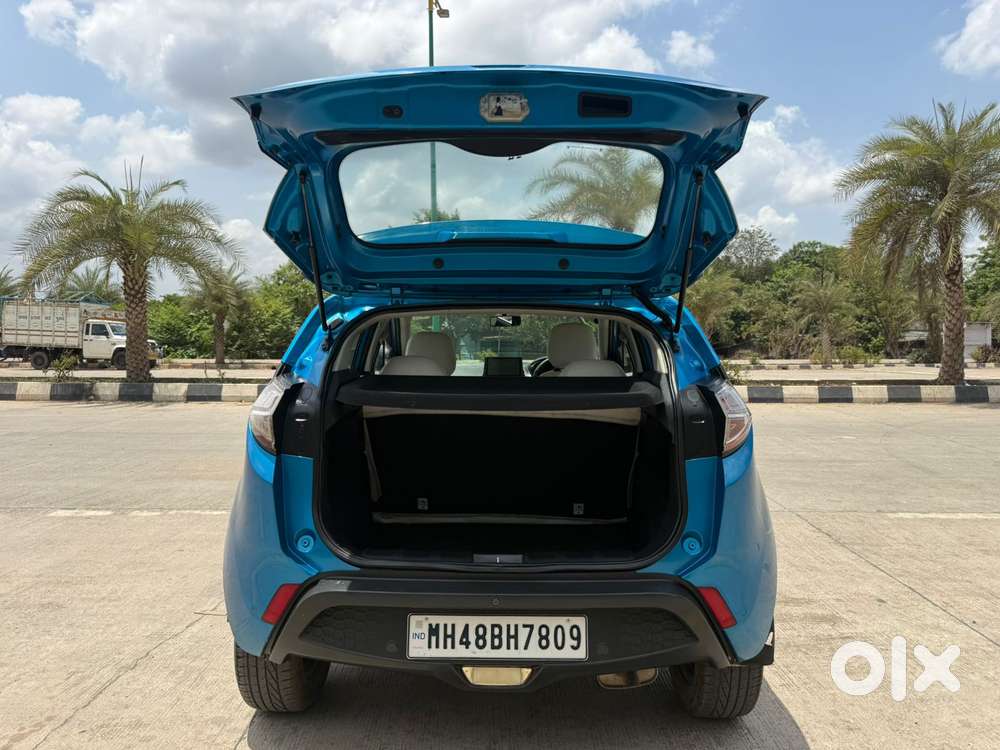 Tata Nexon 1.2 Revotron Xma Amt (s), 2019, Petrol