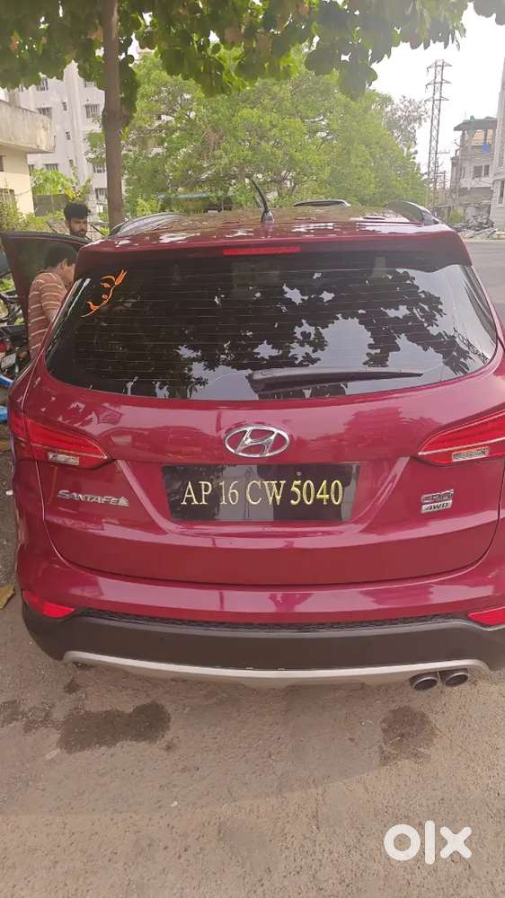 Hyundai New Santa Fe 2014 Diesel 142000 Km Driven