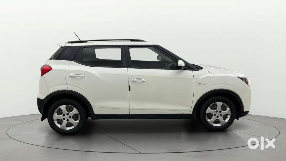 Mahindra XUV300 W6 AMT Diesel, 2021, Diesel