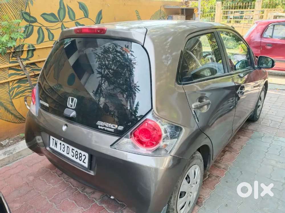 Honda Brio 2016 Petrol Well Maintained