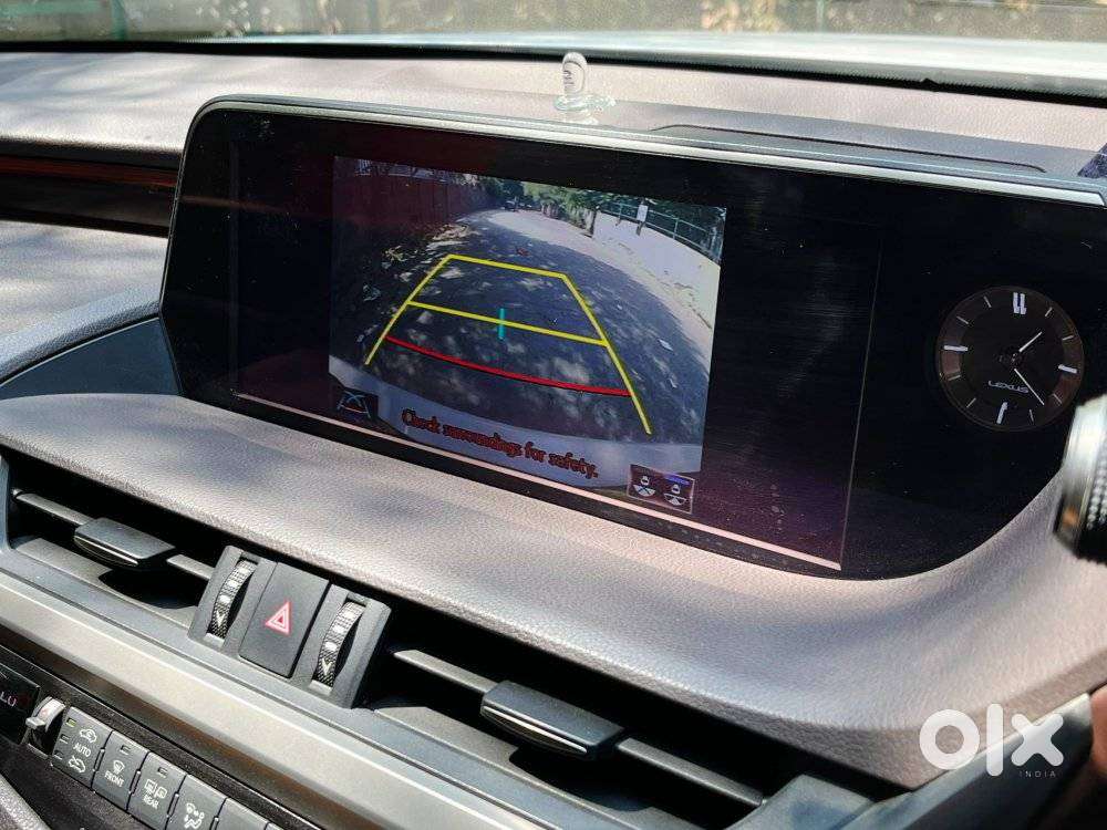 Lexus Es 300h Luxury, 2021, Cng & Hybrids