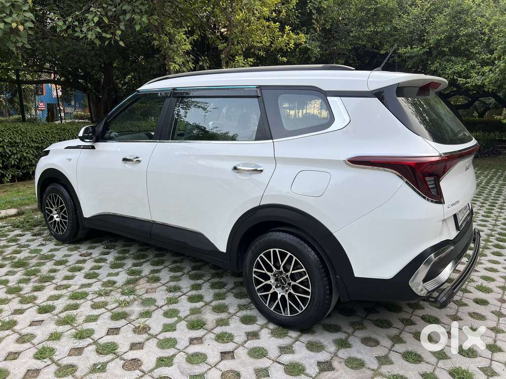Kia Carens 1.5 Premium 7 Str, 2023, Petrol