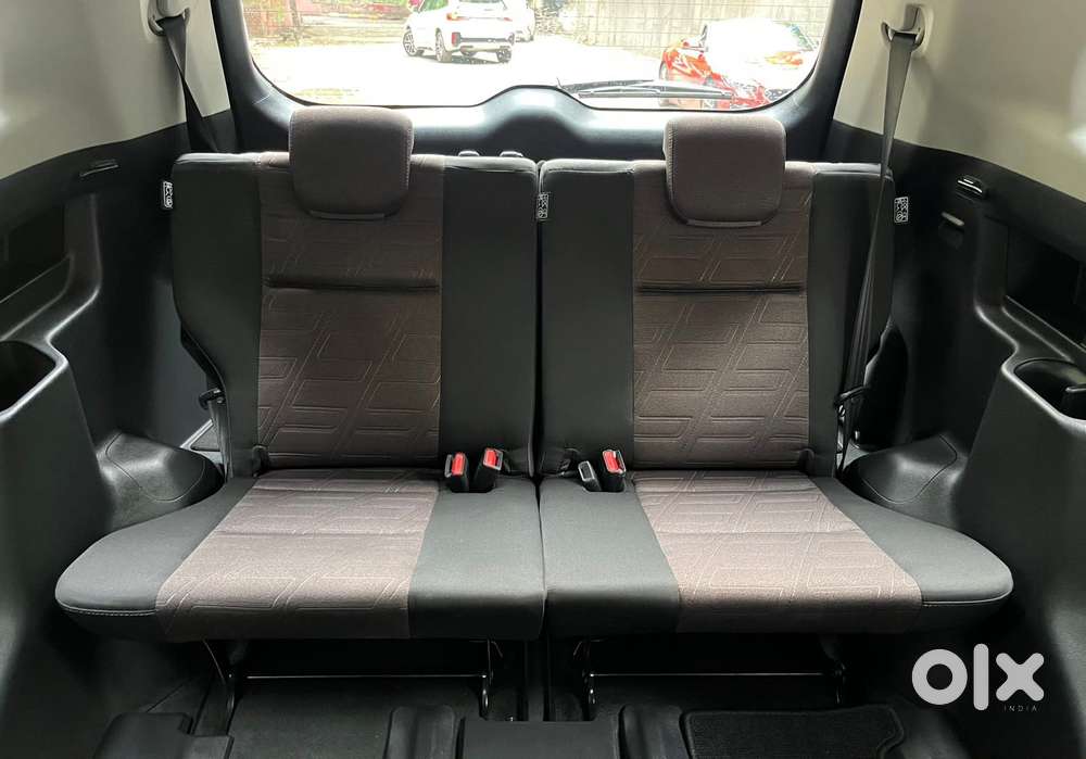 Toyota Innova Hycross 2.0 Vx Hybrid 7 Str, 2025, Petrol