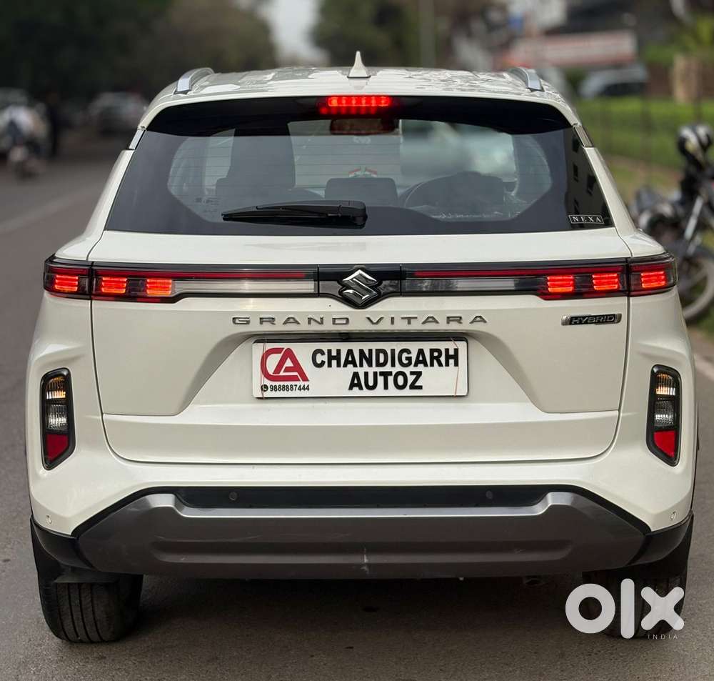 Maruti Suzuki Grand Vitara 1.5 Alpha Plus Intelligent Hybrid Ecvt, 2..