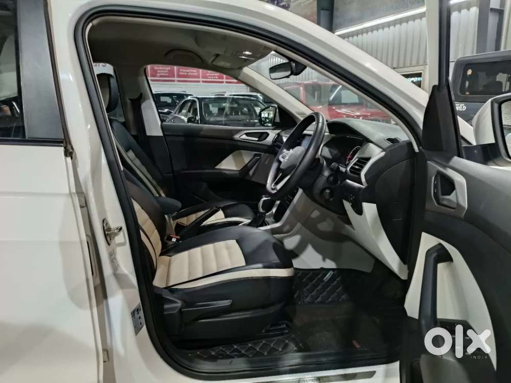 Volkswagen Taigun 1.0 Tsi Highline At, 2024, Petrol