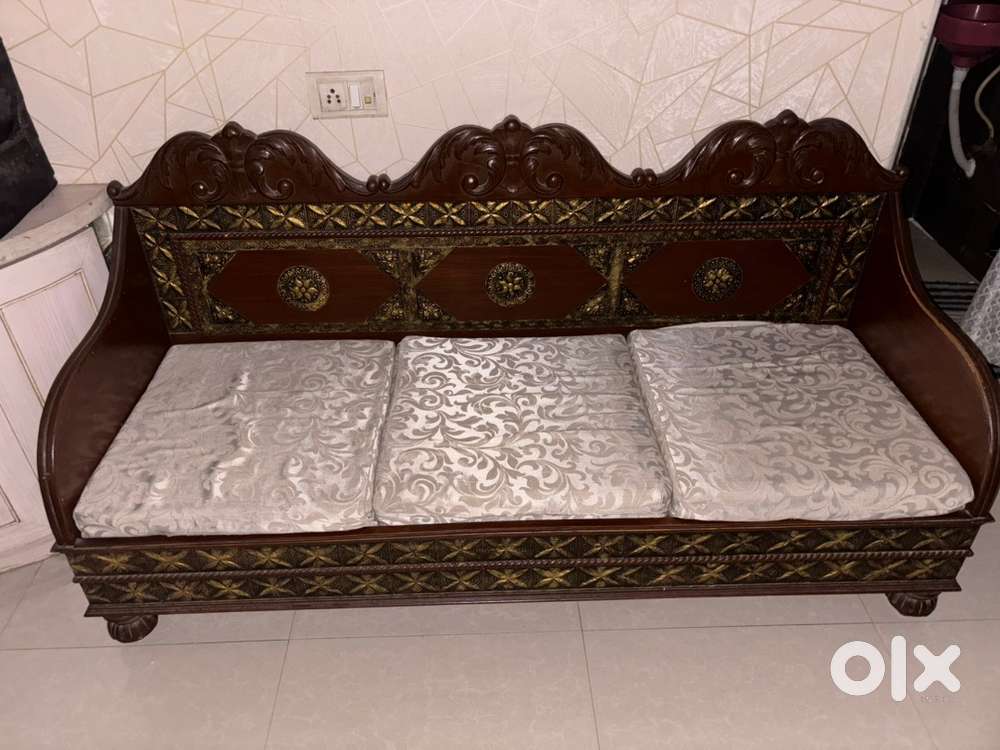 Heavy solid wooden 3 seater diwaan  Royal hand carved design