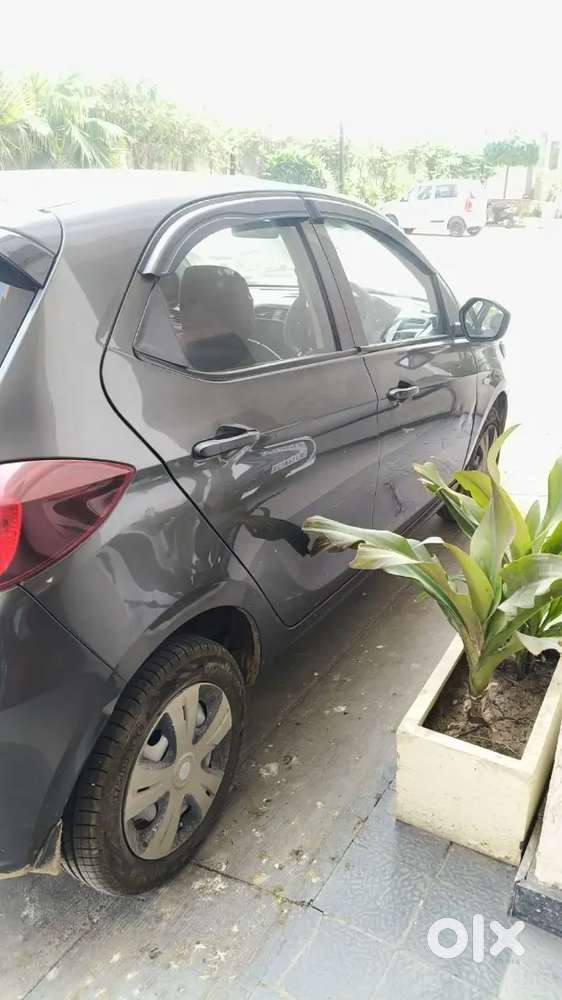 Tata Tiago Cng