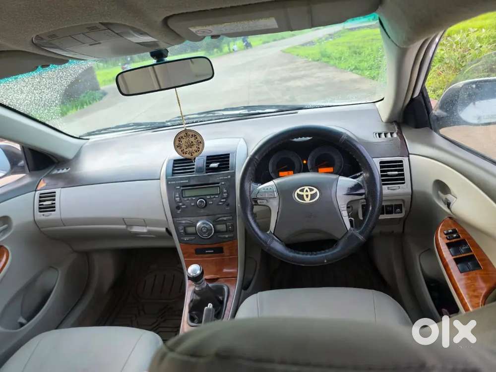 Toyota Corolla Altis 2011 3rd Owner