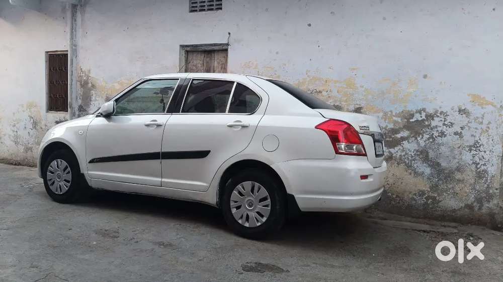 Maruti Suzuki Dzire 1.2 Vxi 2010