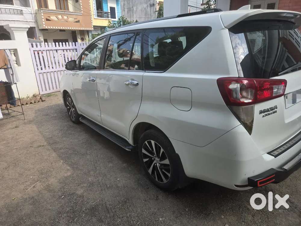 Innova Crysta Top End Model No.9000