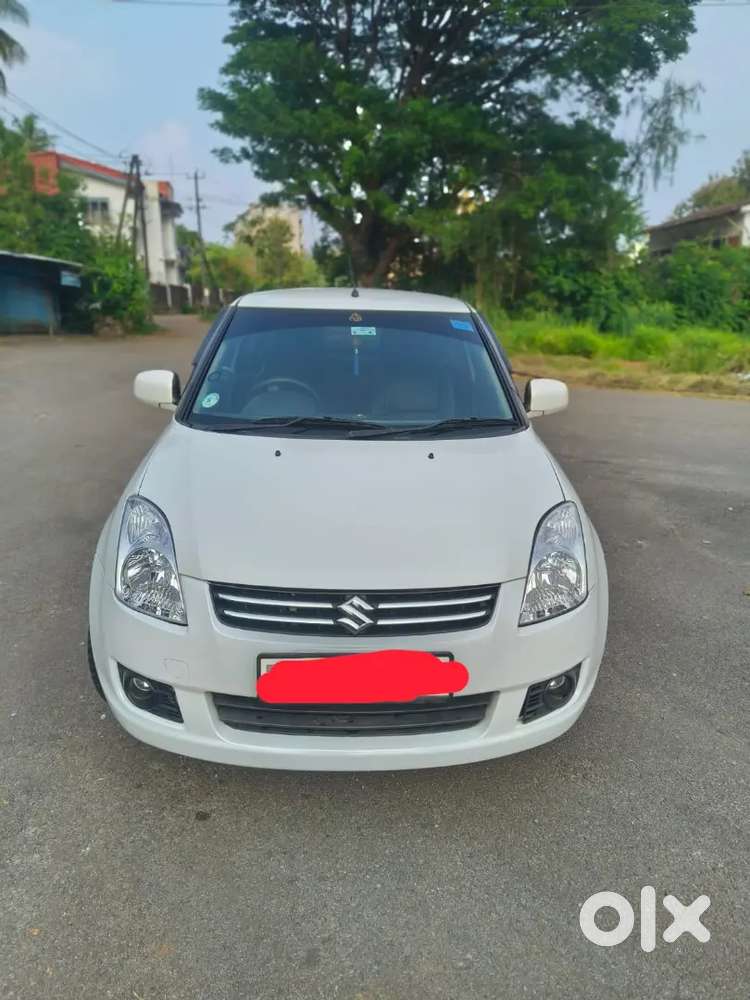 Maruti Suzuki Dzire 1.2 Vxi 2010