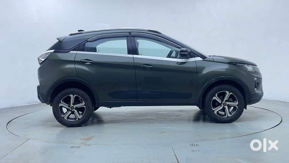 Tata Nexon 1.2 Revotron Xza Plus, 2022, Petrol