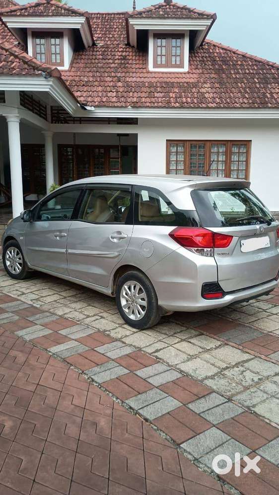 Honda Mobilio V I-dtec Diesel For Sale In Pristine Condition